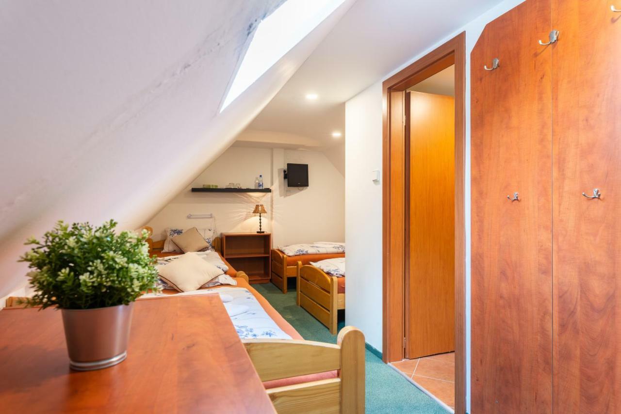 Hotel Svycarska Bouda Špindlerŭv Mlýn Exterior foto